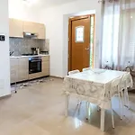 דירה A30 - Poggio, Nuovo Bilocale Con Giardino