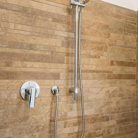 A30 - Poggio, Nuovo Bilocale Con Giardino 안코나